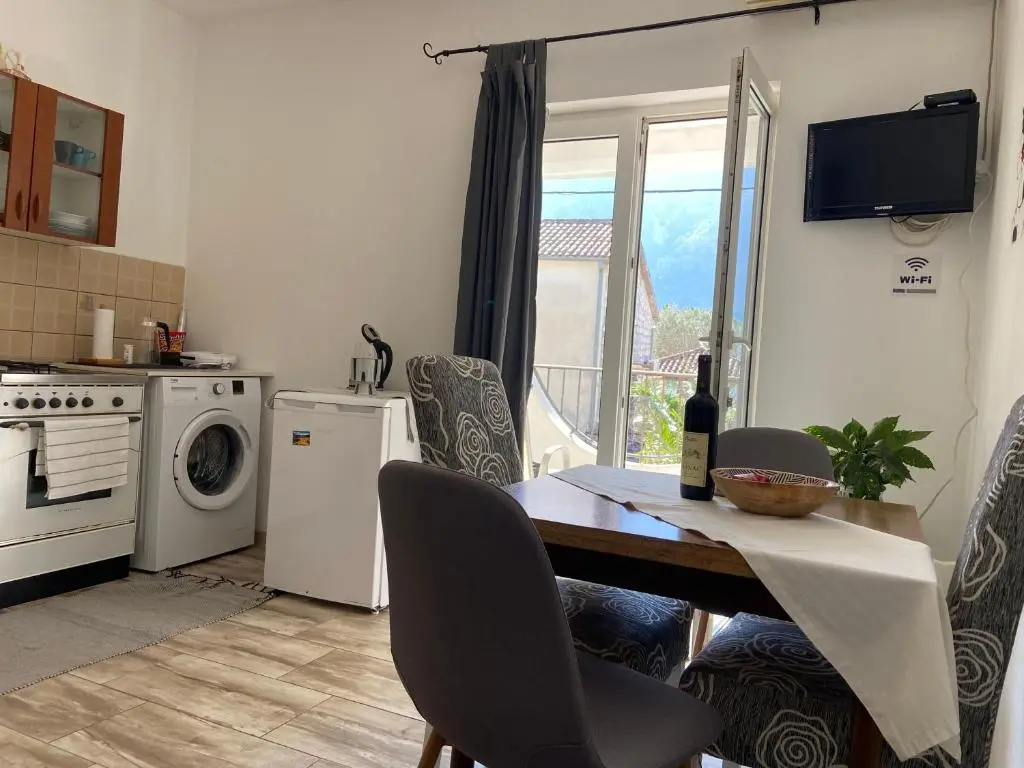img_id_2218930.webp