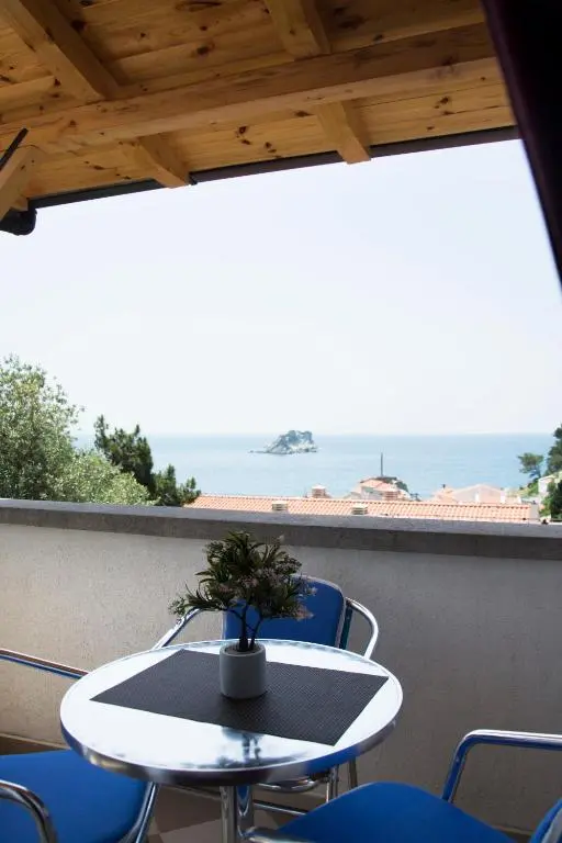 img_id_2218368.webp