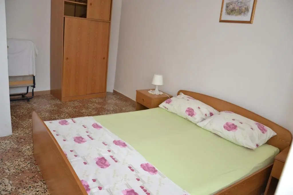 img_id_1203231.webp