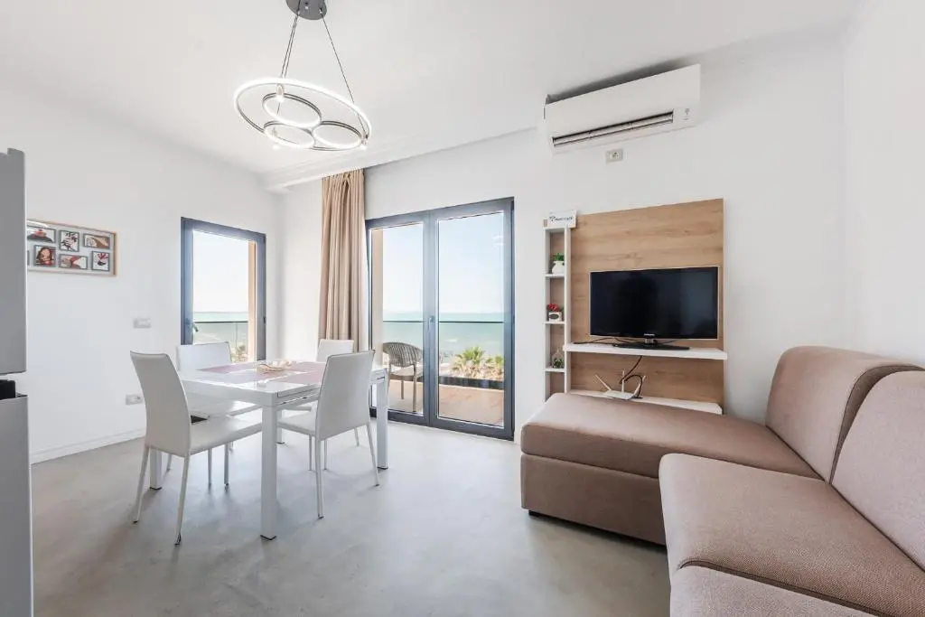 img_id_908686.webp