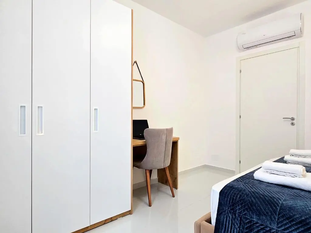 img_id_1202589.webp