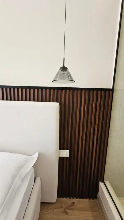 img_id_1202981.webp