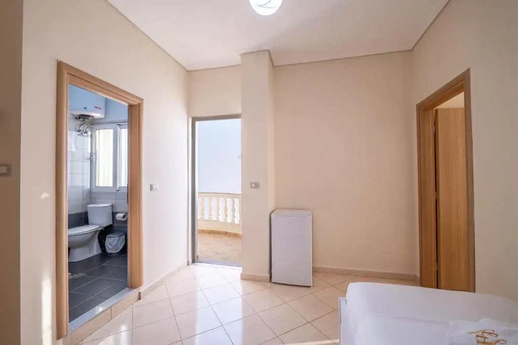 Two-Bedroom Apartment with City View image 15