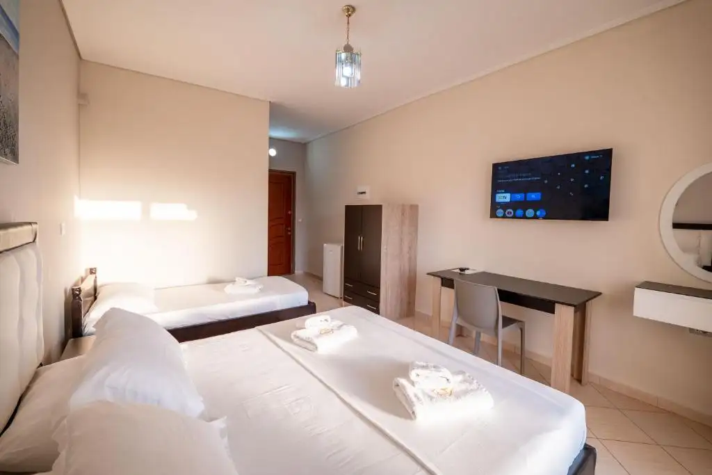 Two-Bedroom Apartment with City View image 17