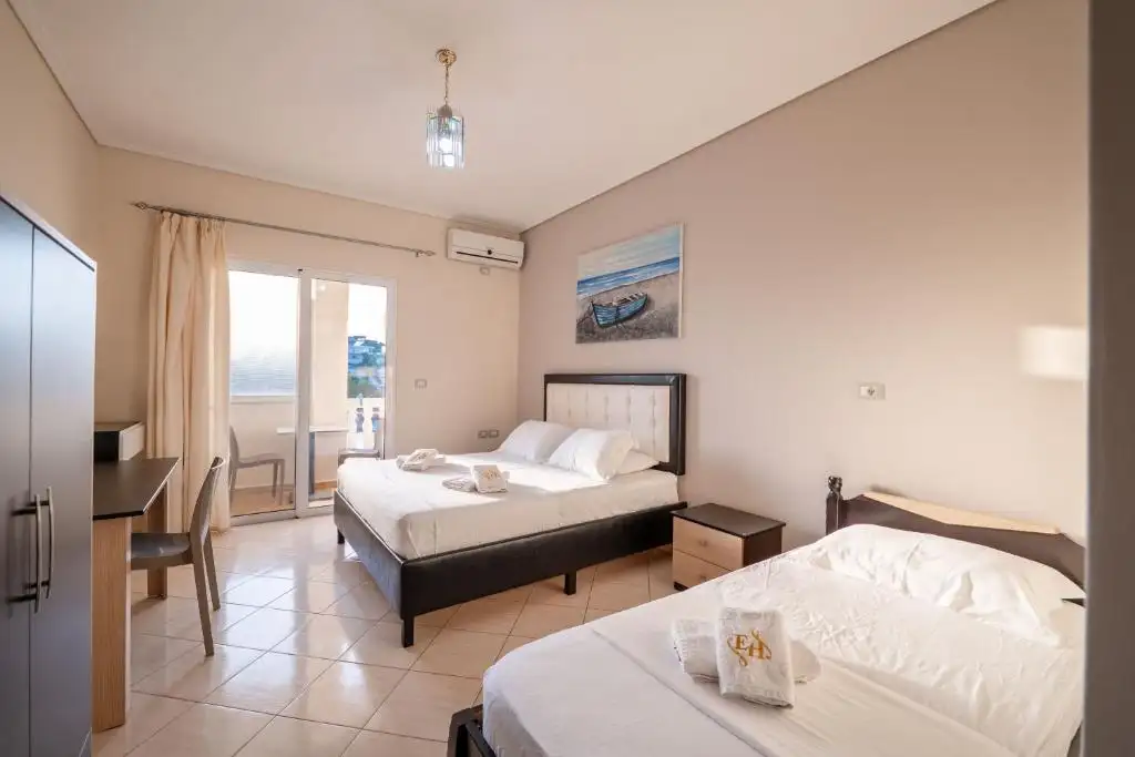 Two-Bedroom Apartment with City View image 21