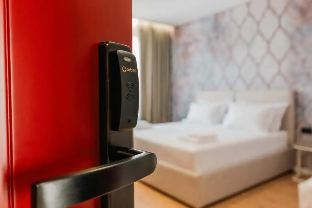 Deluxe Double Room with Balcony and Sofa image 6