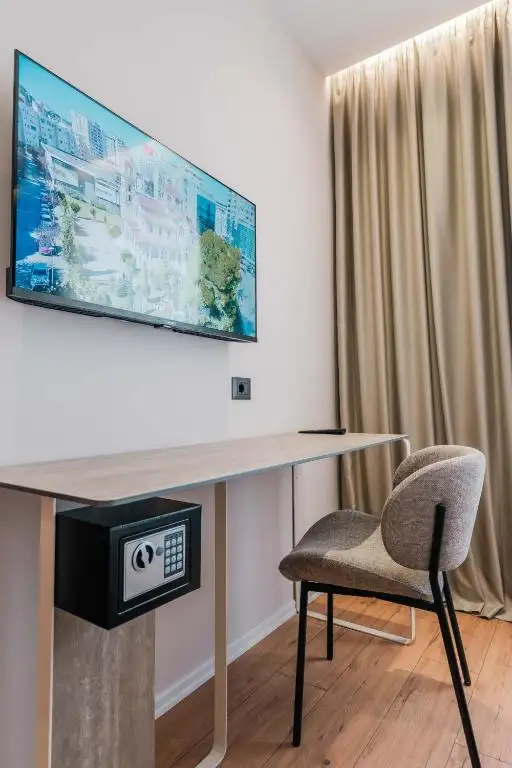 Deluxe Double Room with Sofa Bed image 6