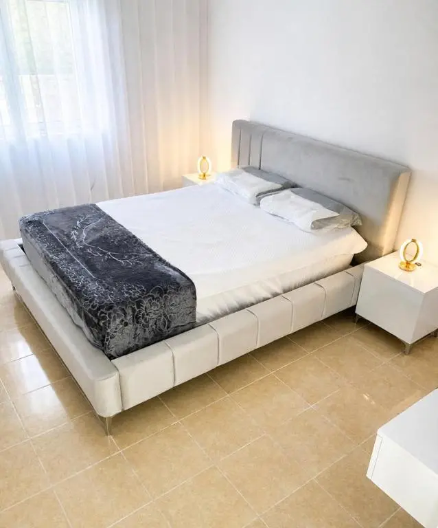 img_id_1709942.webp