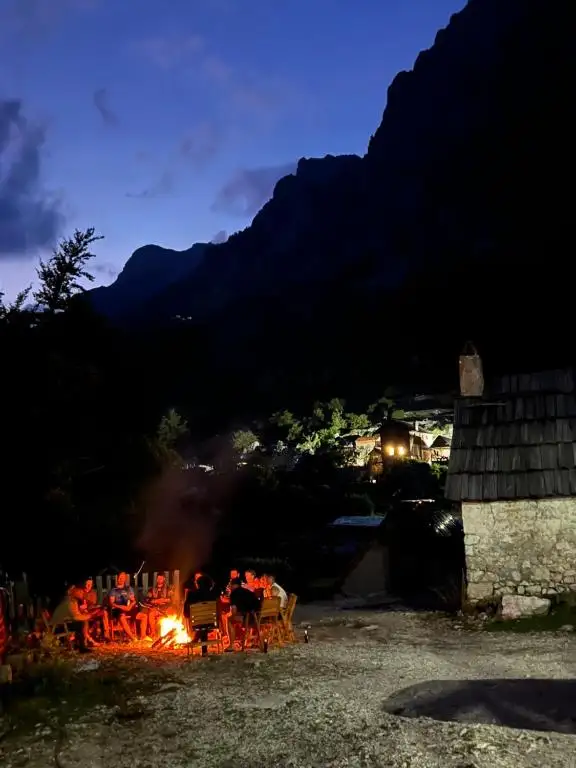 img_id_494123.webp