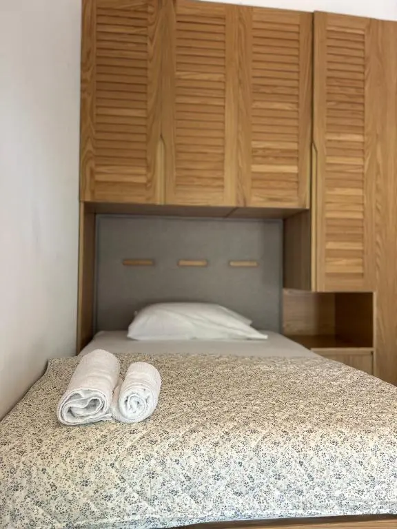 img_id_911827.webp