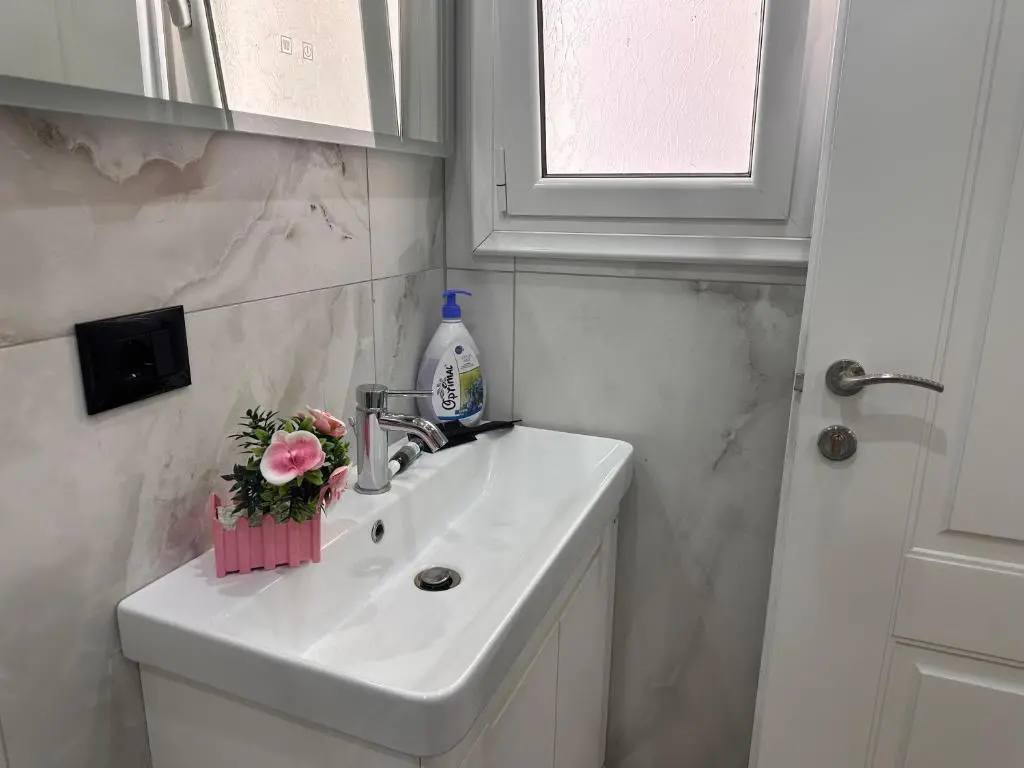 img_id_911643.webp