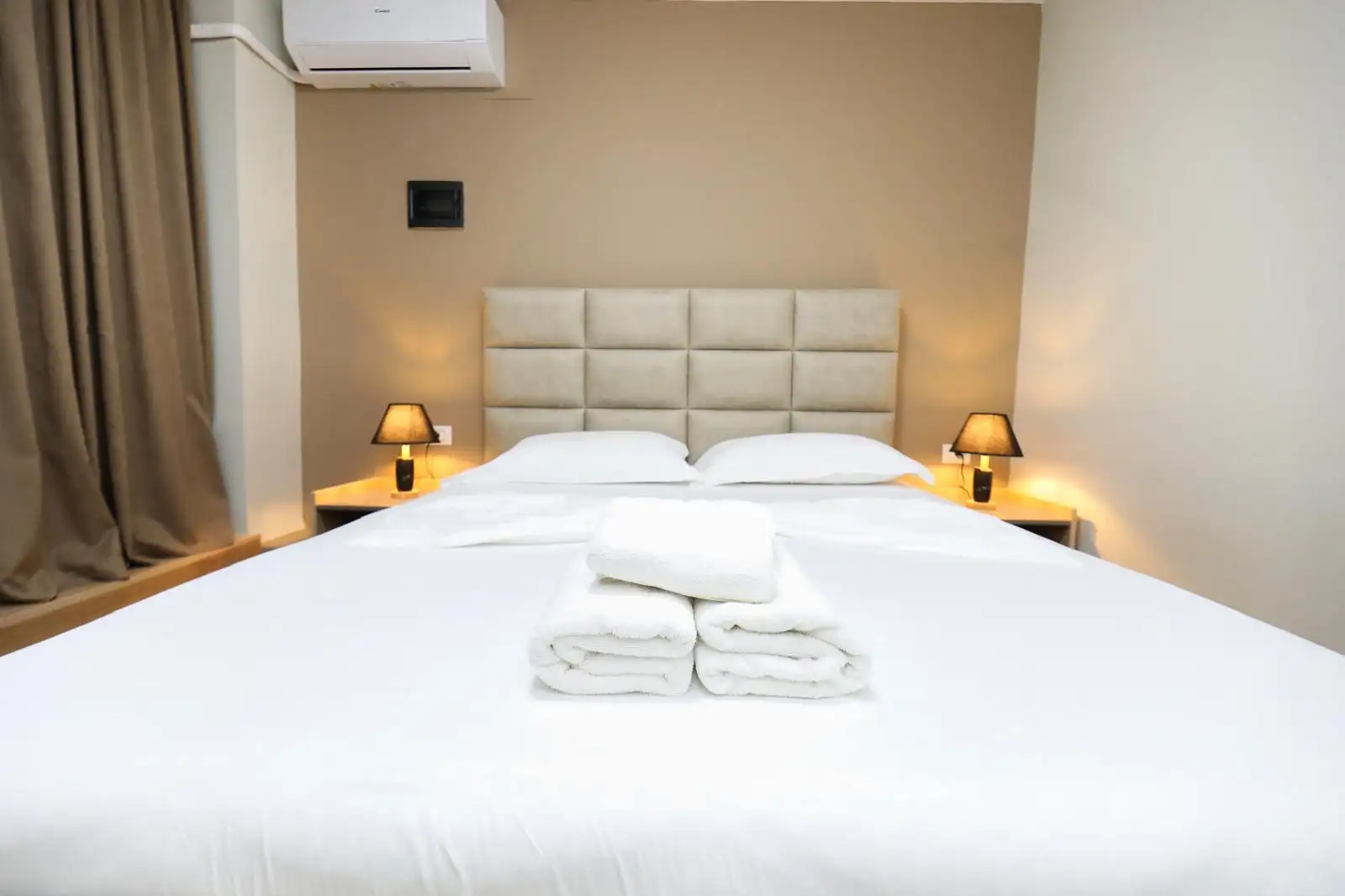 Double Room image 8