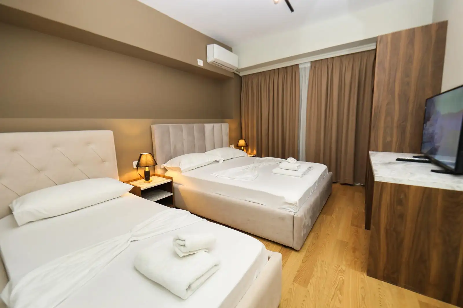 Standard Triple Room image 5