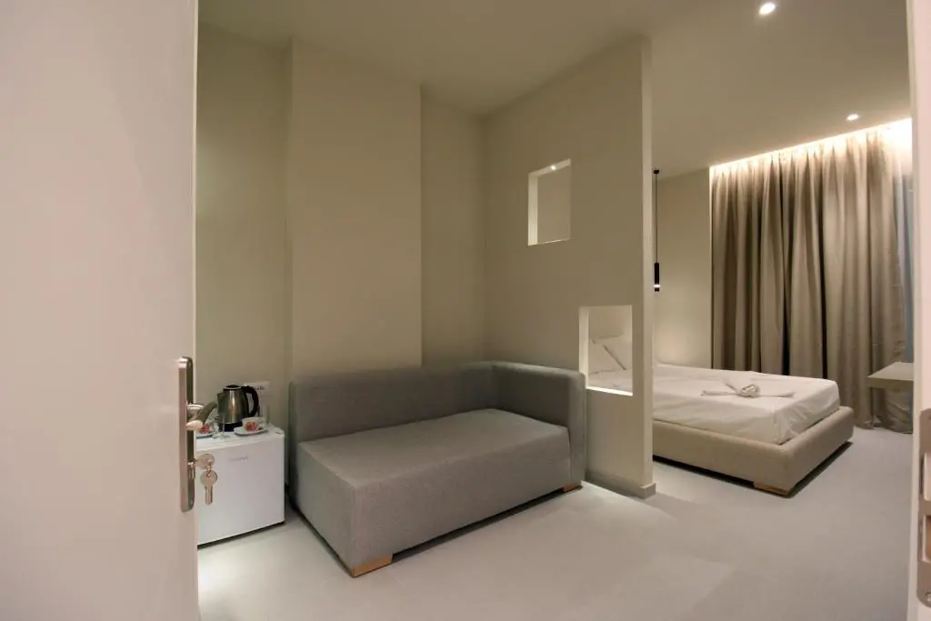 img_id_890674.webp