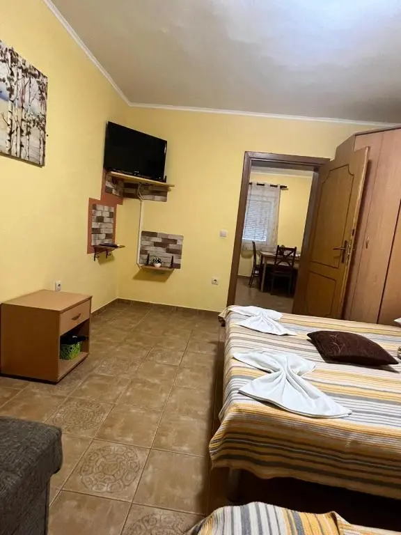 img_id_1623212.webp