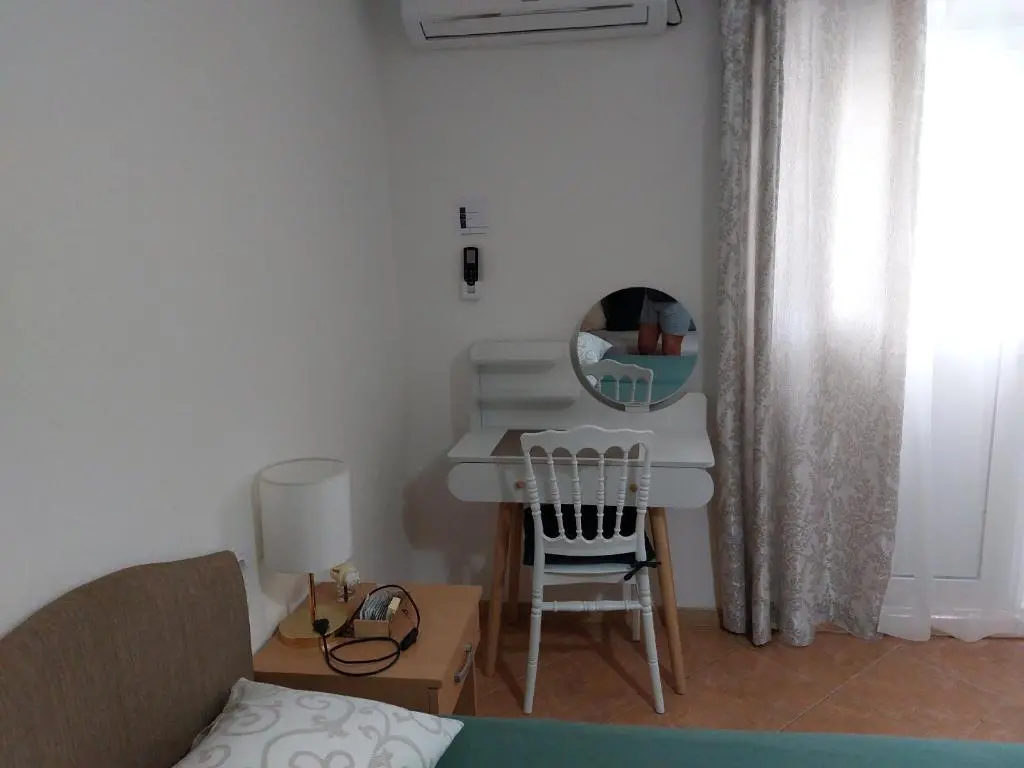 img_id_2211180.webp