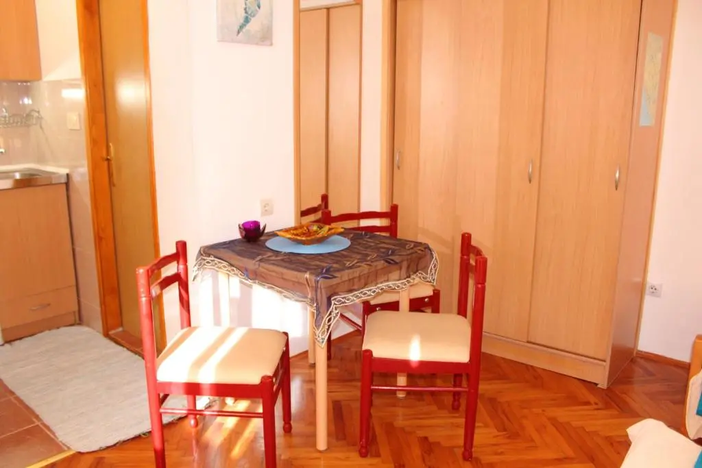 img_id_1625504.webp