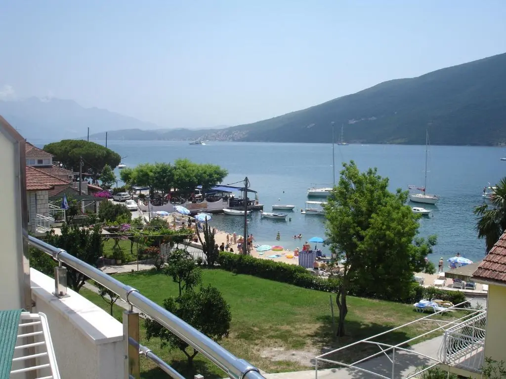 img_id_2207992.webp