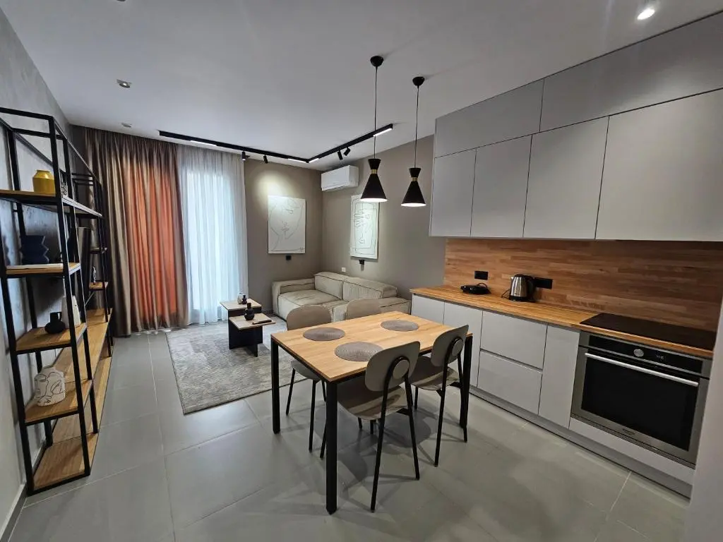 img_id_903264.webp