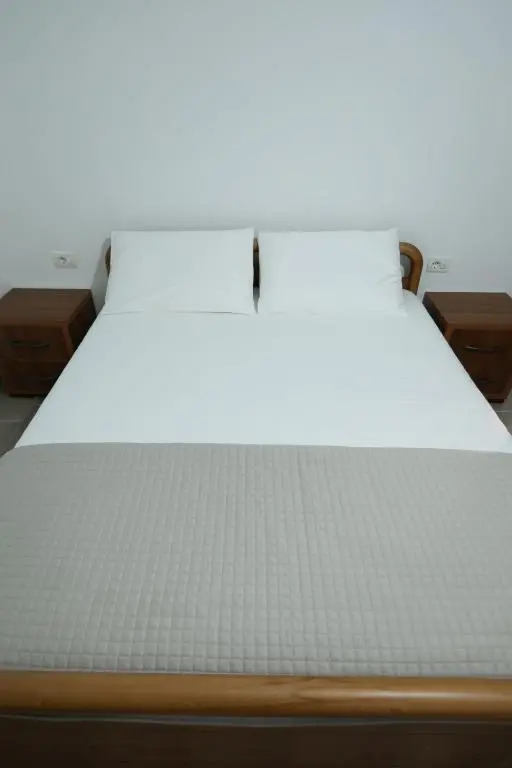 img_id_898587.webp