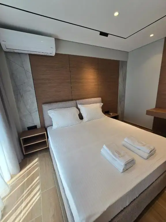 Double Room with Sea View image 7