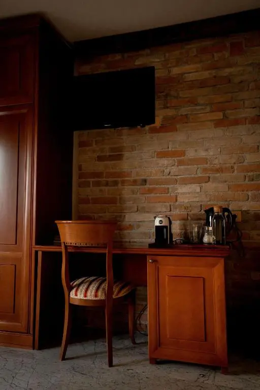 img_id_2207264.webp