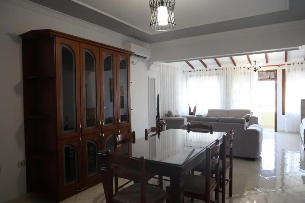 img_id_894236.webp