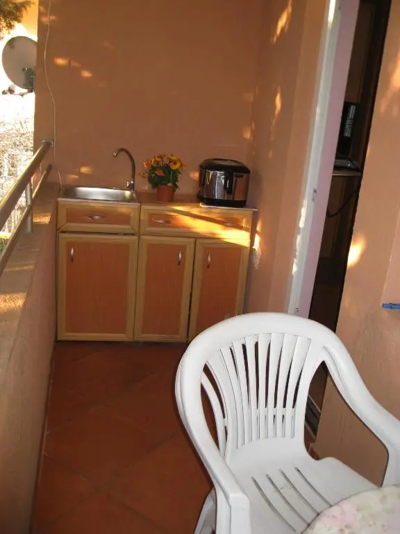 img_id_2206215.webp