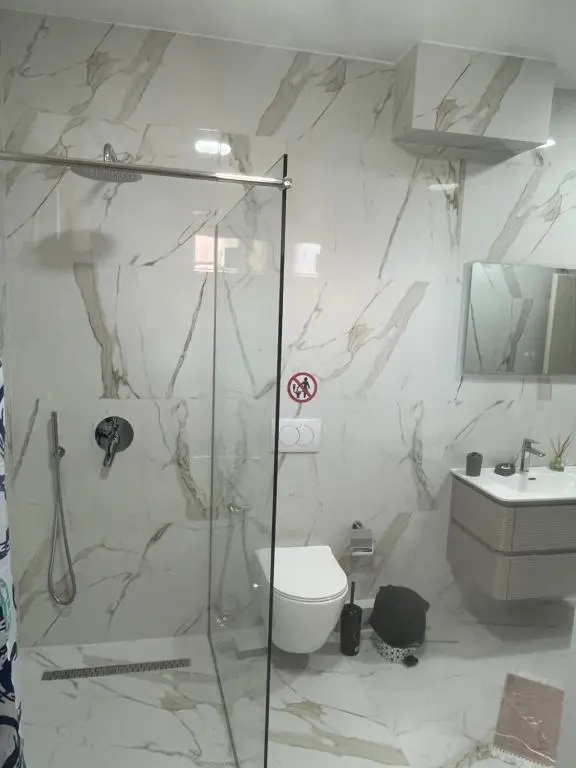 img_id_875217.webp