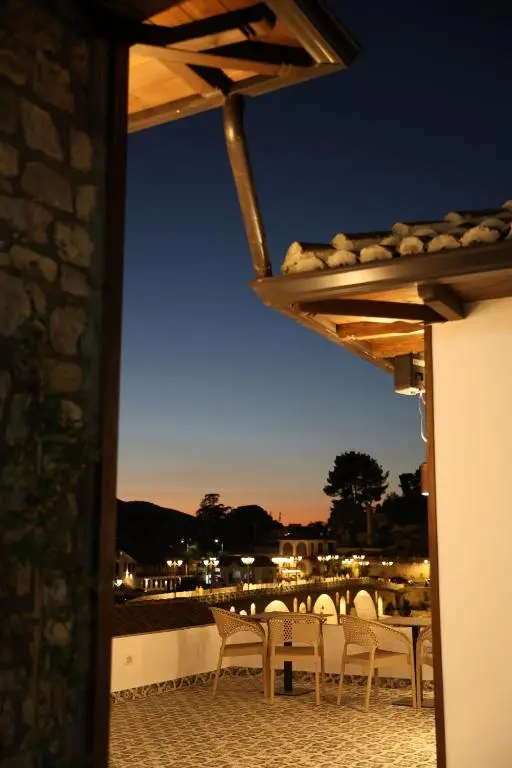 img_id_885387.webp