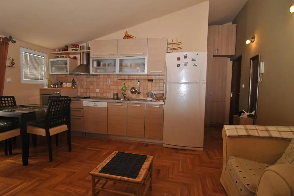 img_id_2204876.webp