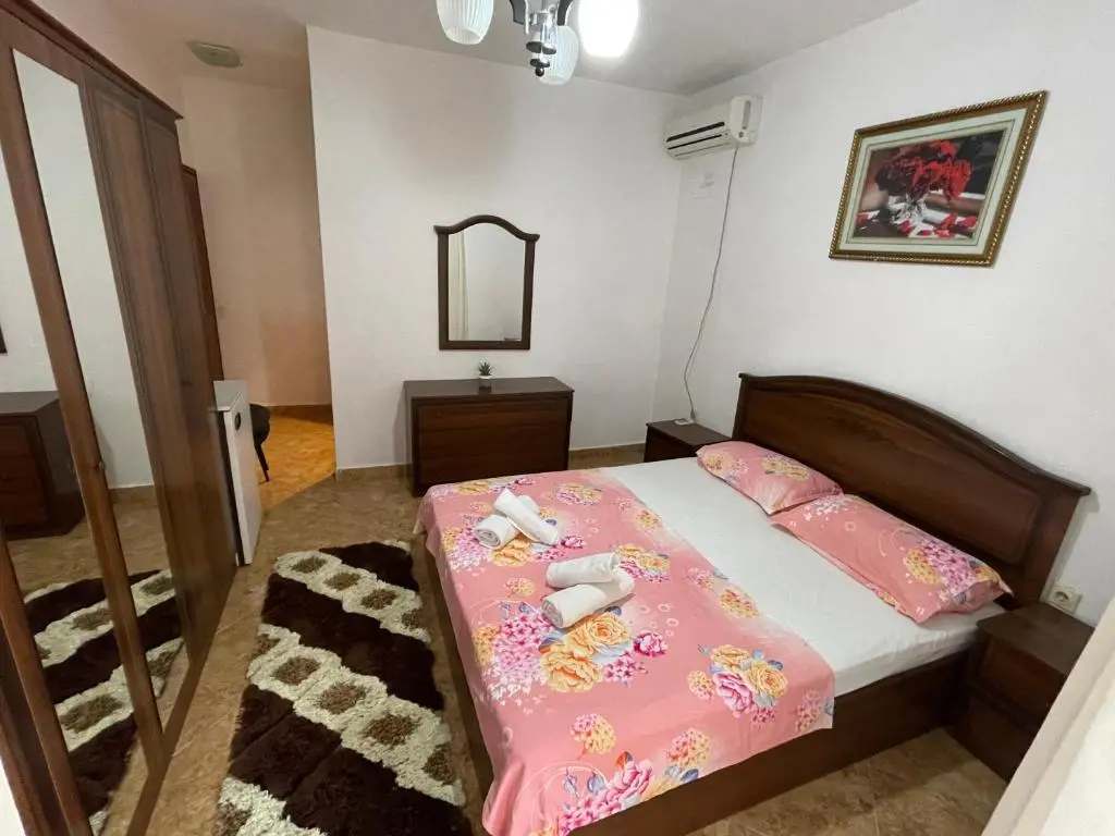img_id_2204598.webp