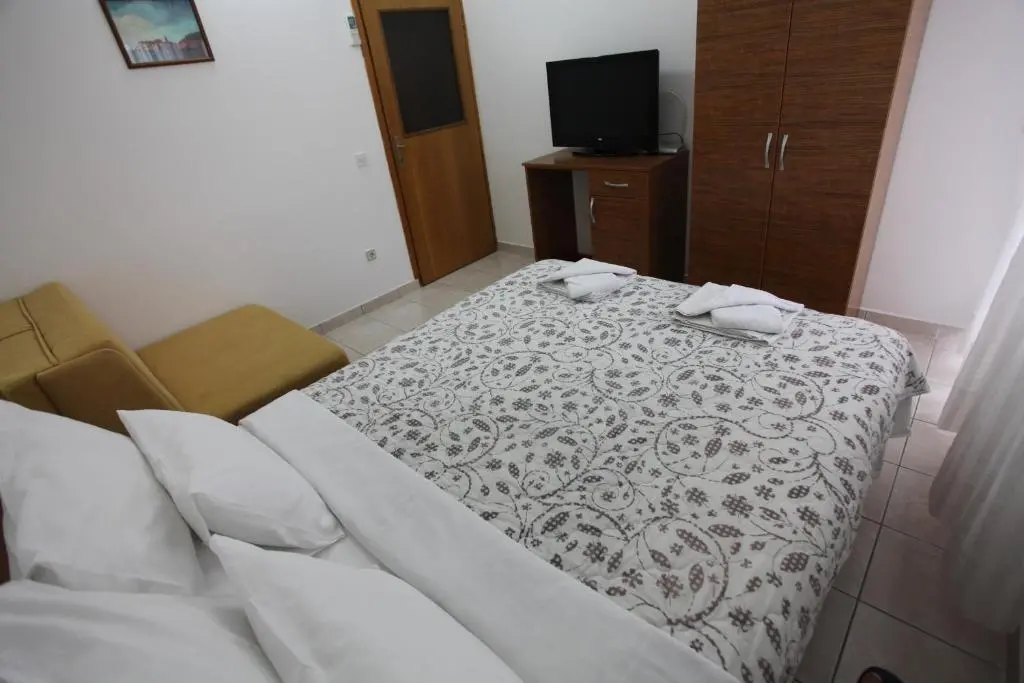 img_id_1633182.webp