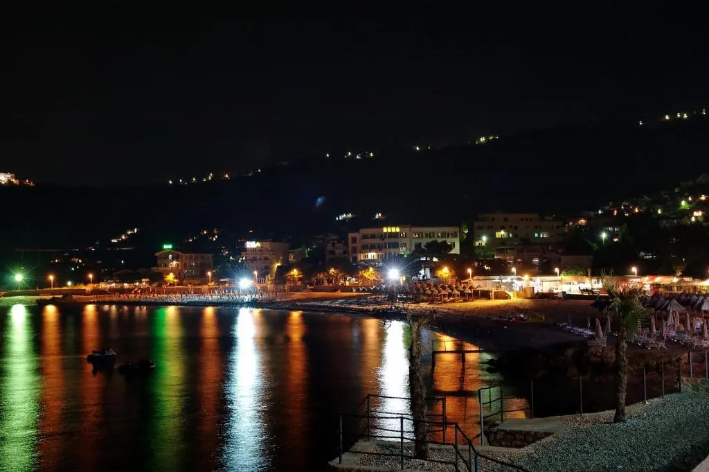 img_id_2203204.webp
