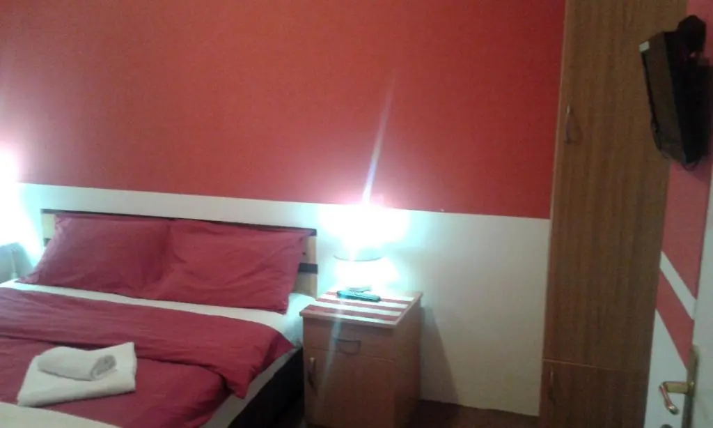 img_id_2203096.webp