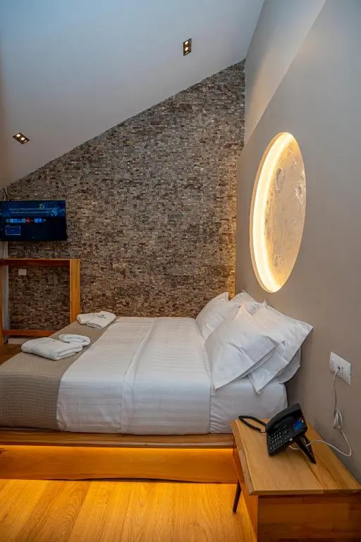 img_id_972022.webp