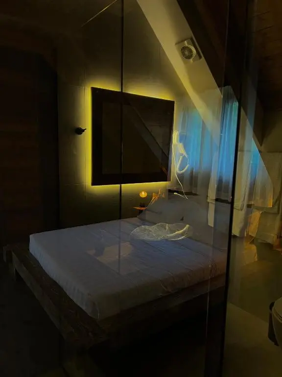 img_id_999551.webp