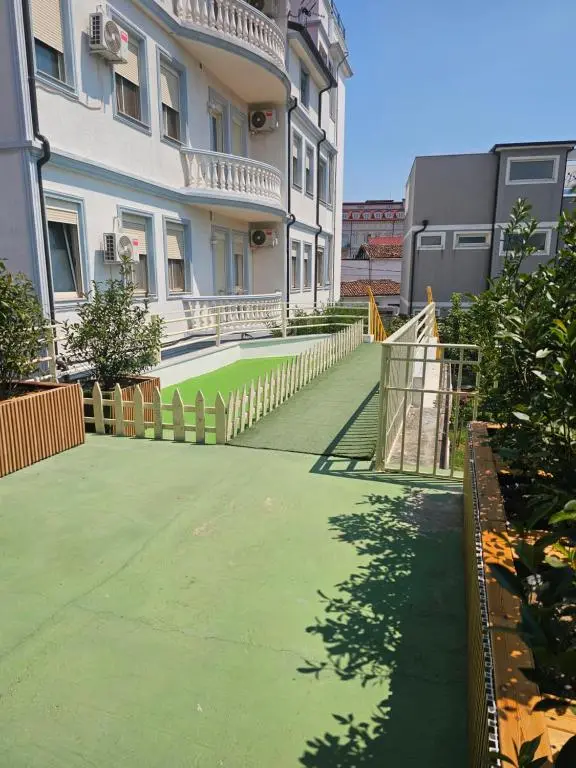 img_id_923068.webp