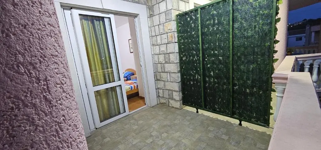 img_id_1635980.webp