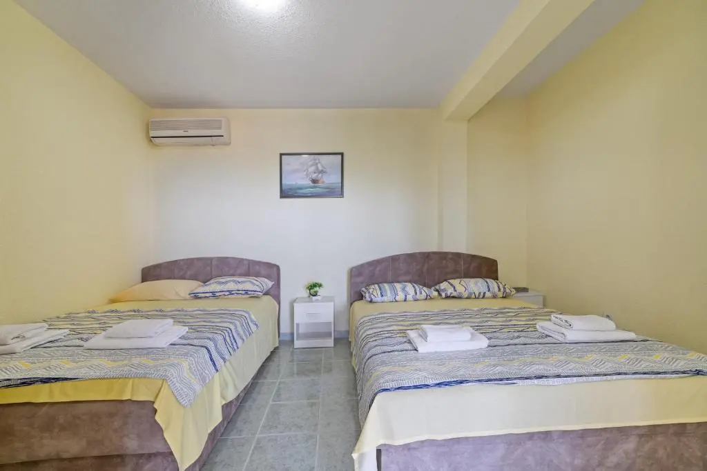img_id_1620348.webp