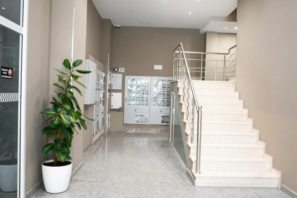 img_id_859821.webp