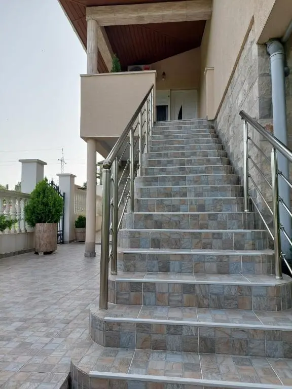 img_id_1619908.webp