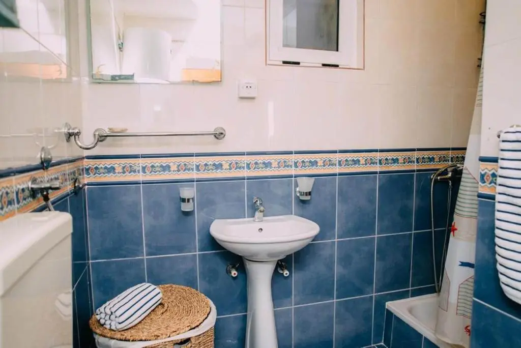 img_id_1616947.webp