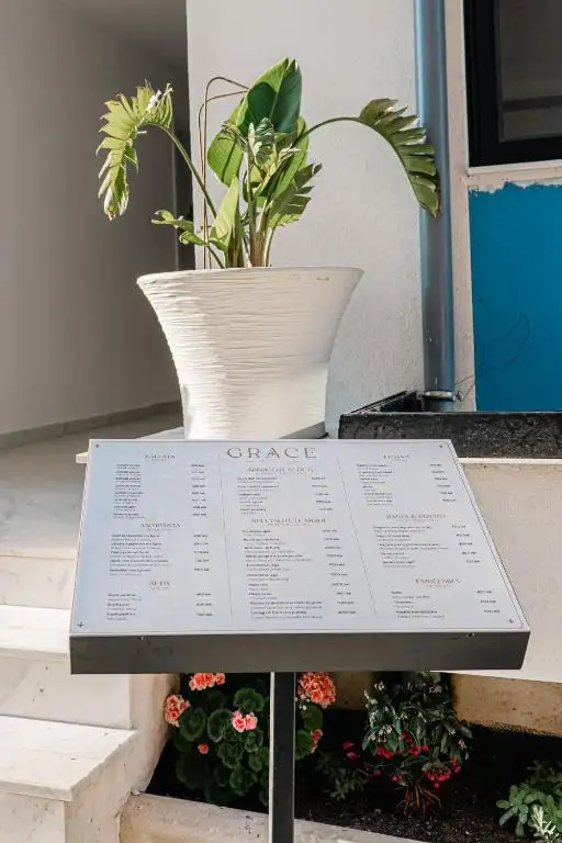 img_id_690854.webp