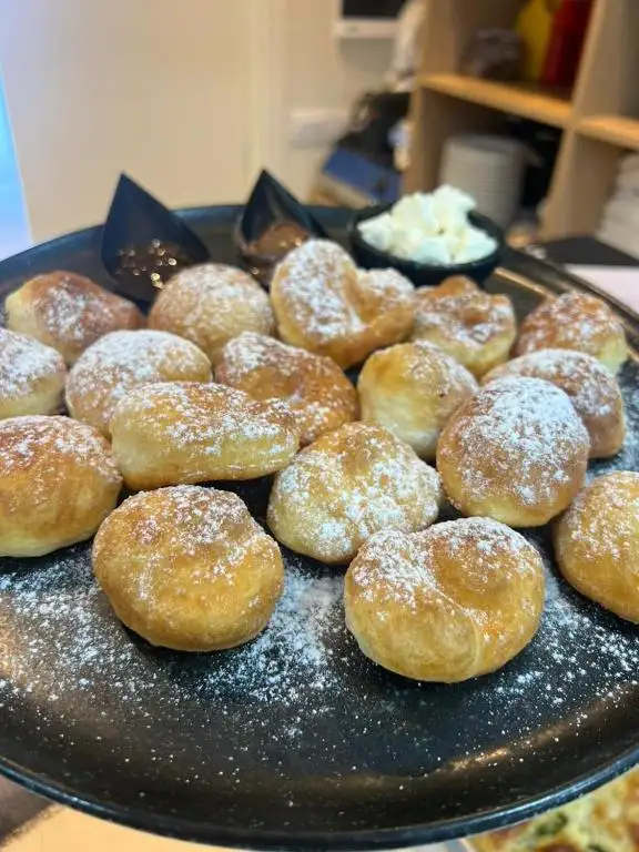 img_id_689534.webp