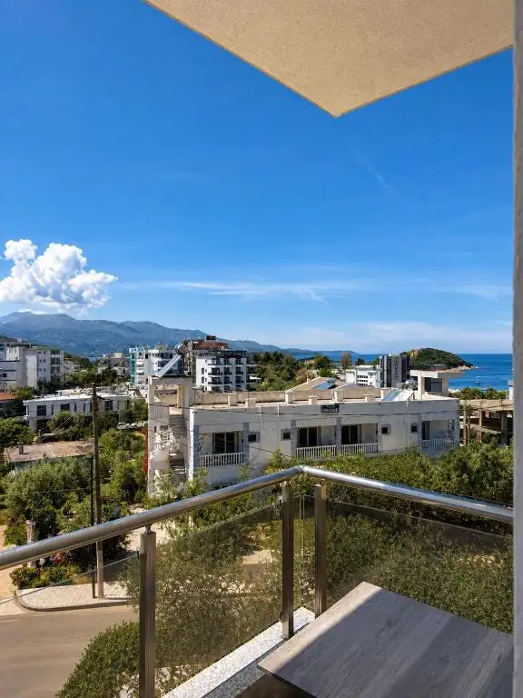 img_id_695640.webp
