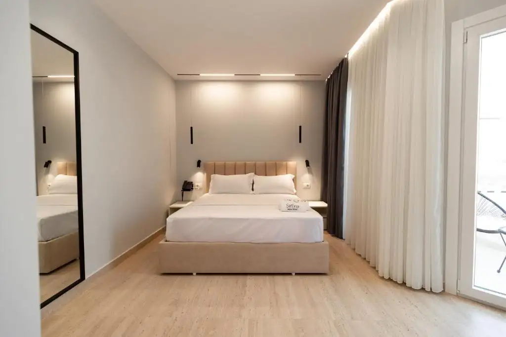 img_id_702144.webp