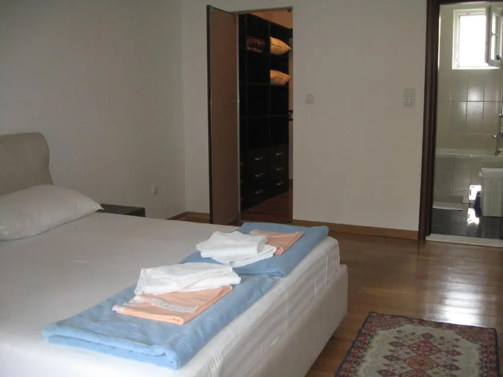 img_id_1596724.webp