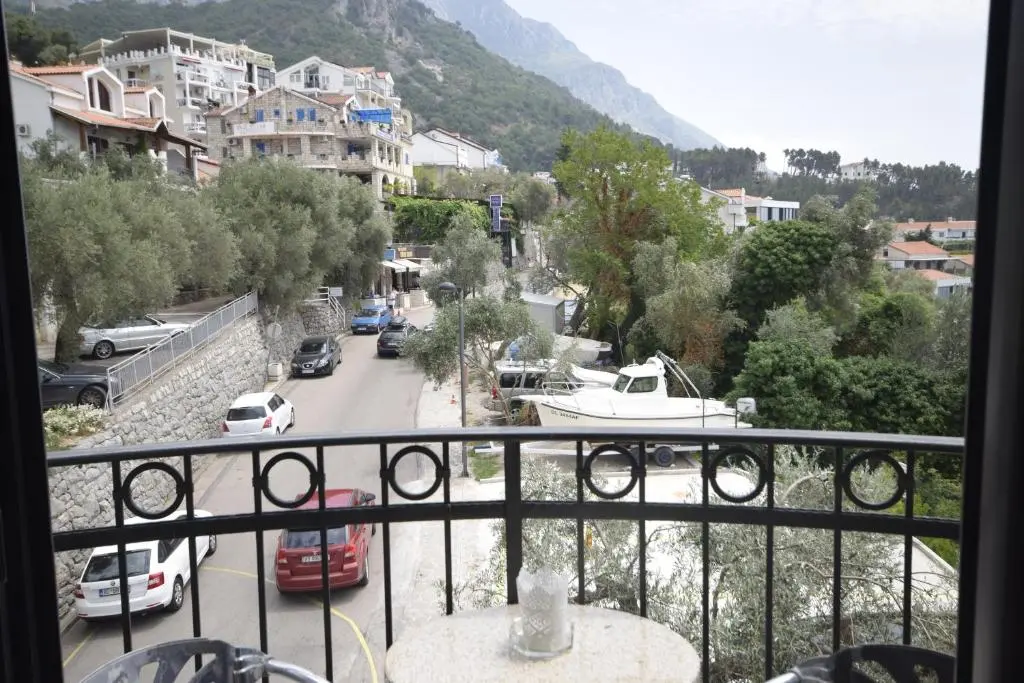 img_id_1595740.webp