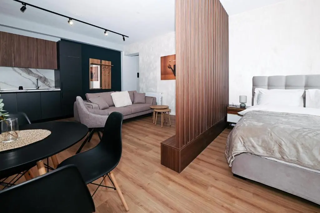 img_id_700649.webp